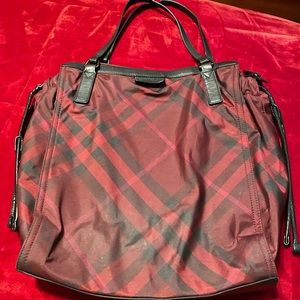 Authentic Burberry buckleigh packable burgundy tote